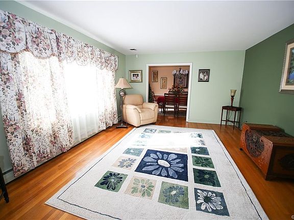 4th image of 3332 Blithewood Dr
