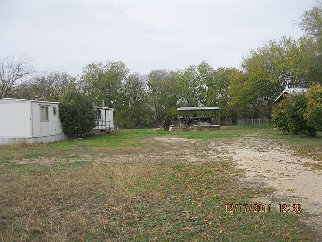 1st image of 412 Woodcreek Cir
