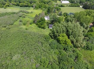 N47W27675 Lynndale Rd, Pewaukee, WI 53072
