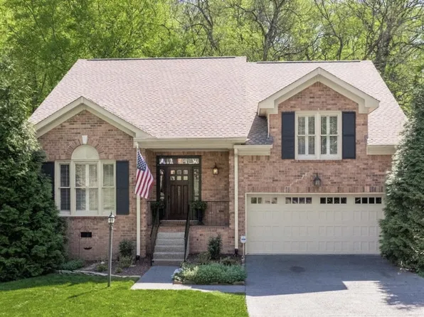 261 Saint Andrews Dr, Franklin, TN 37069