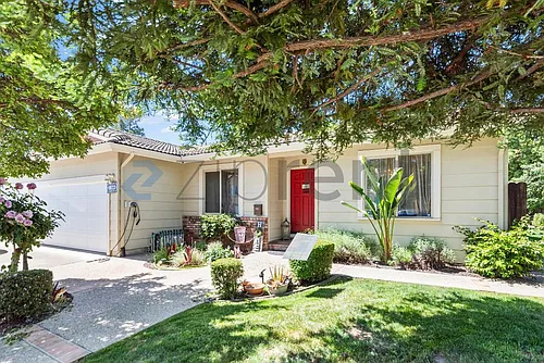 9833 Del Mar Dr Photo 1