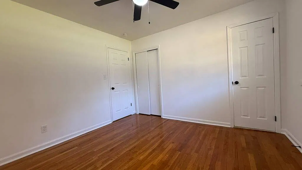 5527 Andrew Drive - 1 — Photo 4