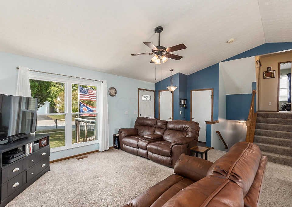 1st image of 3288 Bellowind Dr
