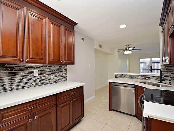 5th image of 9023 Rue Cambon St #65