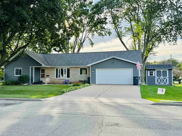 269 Mound St, Berlin, WI 54923