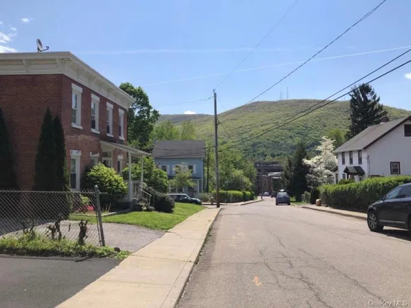 8 Davis Street, Beacon, NY 12508