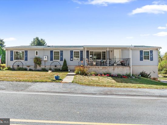 40 Seymour Dr, Myerstown, PA 17067