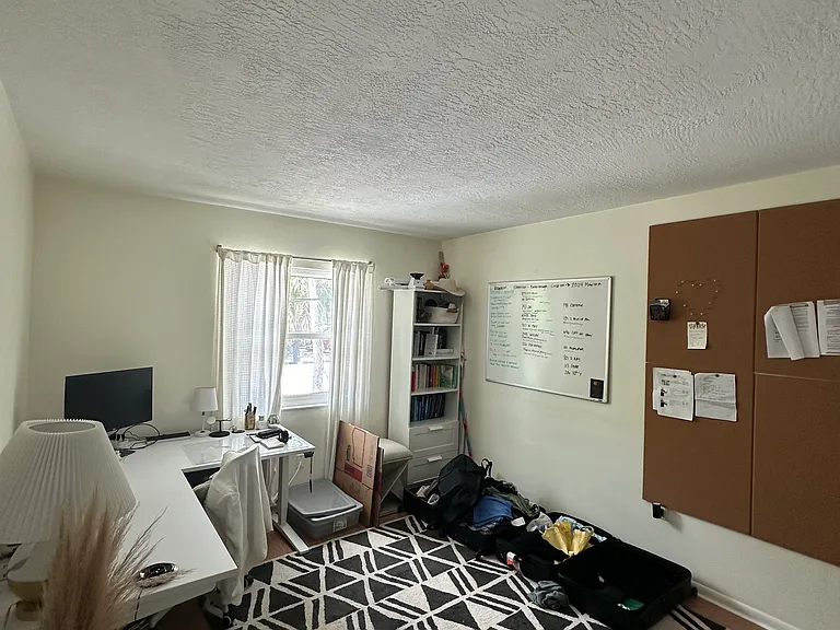 3835 Almeria Ave #C3 — Photo 7