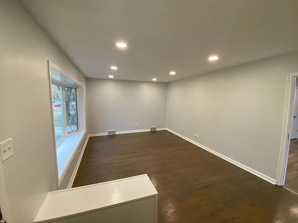 1st image of 3021 Euclid Dr