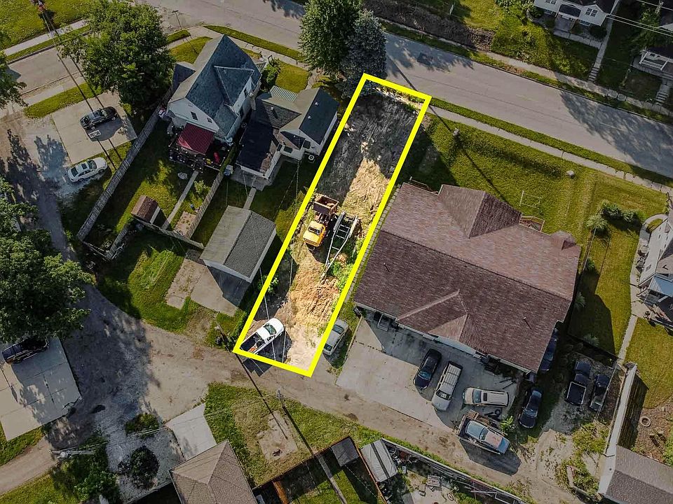 2nd image of 727 S Bend Ave