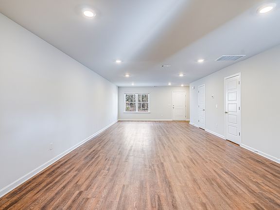 3rd image of 115 Blandford Villas Dr