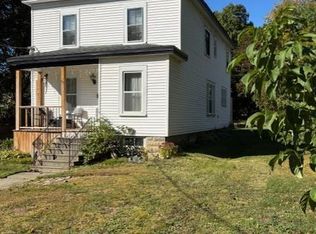 46 Elm St, Saint Stephen, NB E3L 2S6