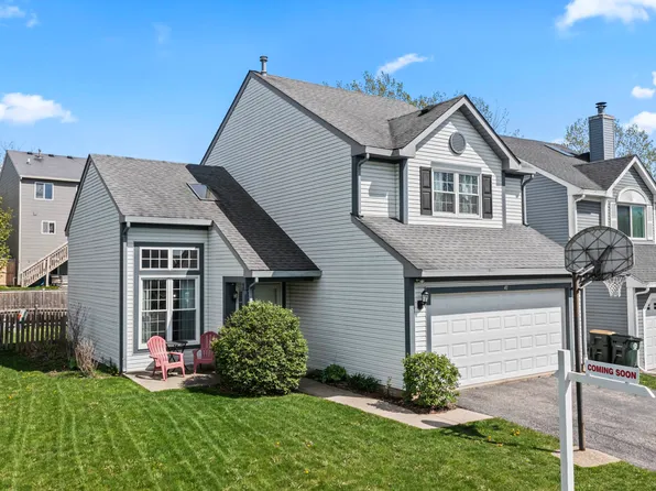 41 W Honeysuckle Dr, Round Lake Beach, IL 60073