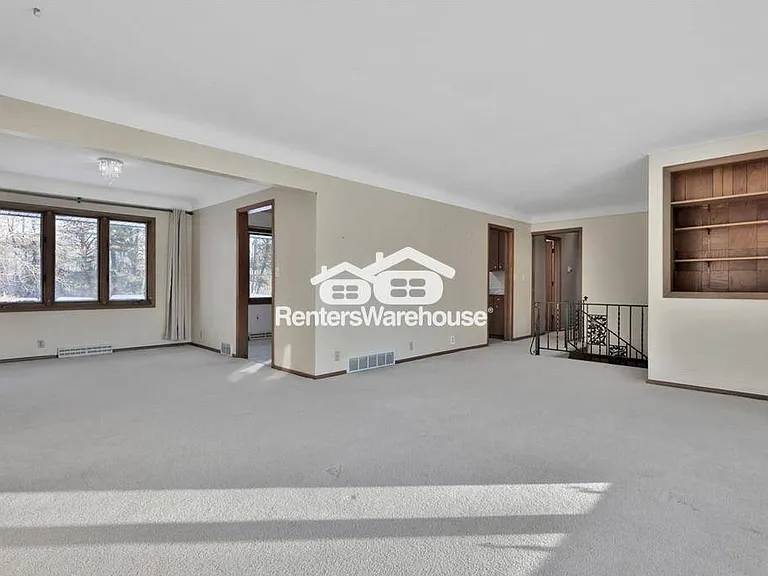 1241 Holly Dr E — Photo 14