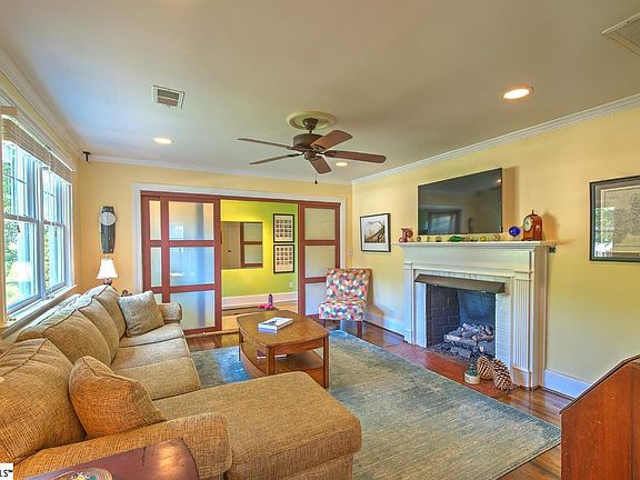 4th image of 211 Aberdeen Dr