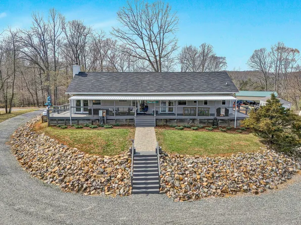 153 Harbor Club Ln, Hardy, VA 24101