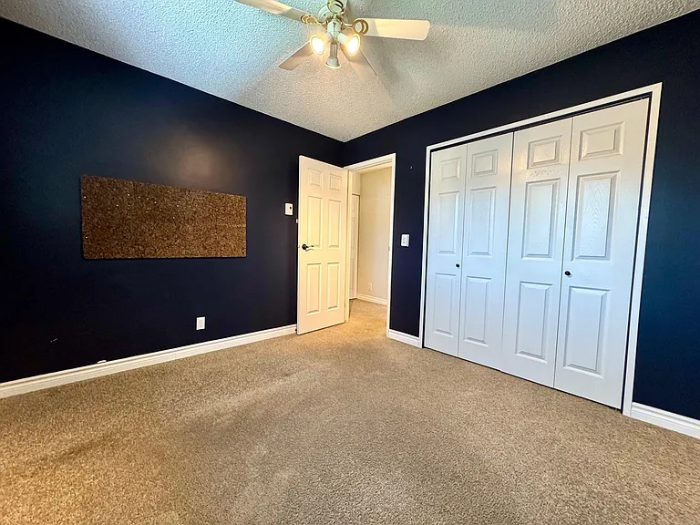 1032 Cornwall Dr — Photo 20