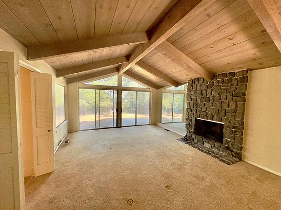 3rd image of 46 Morse Ln