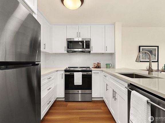4th image of 2250 NW 58th Street #406