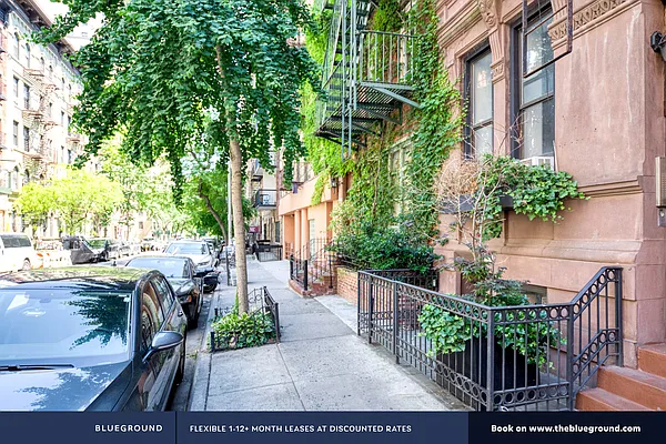 Rented by The Blueground | media 30