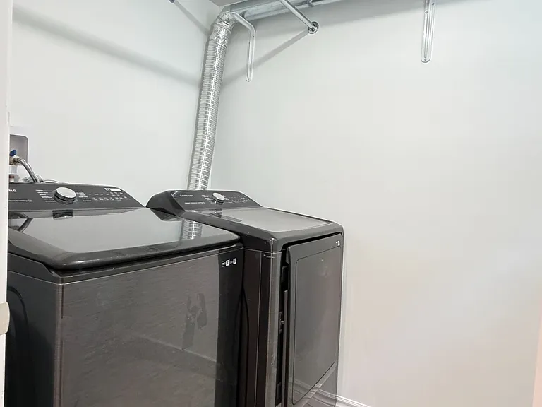 27 Bowhill Cres #BASEMENT — Photo 9