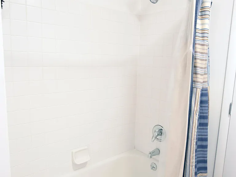 1220 Buttonwood St #404 — Photo 14