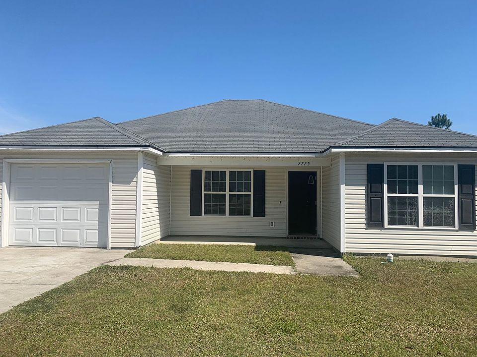1st image of 2725 Pineview Dr