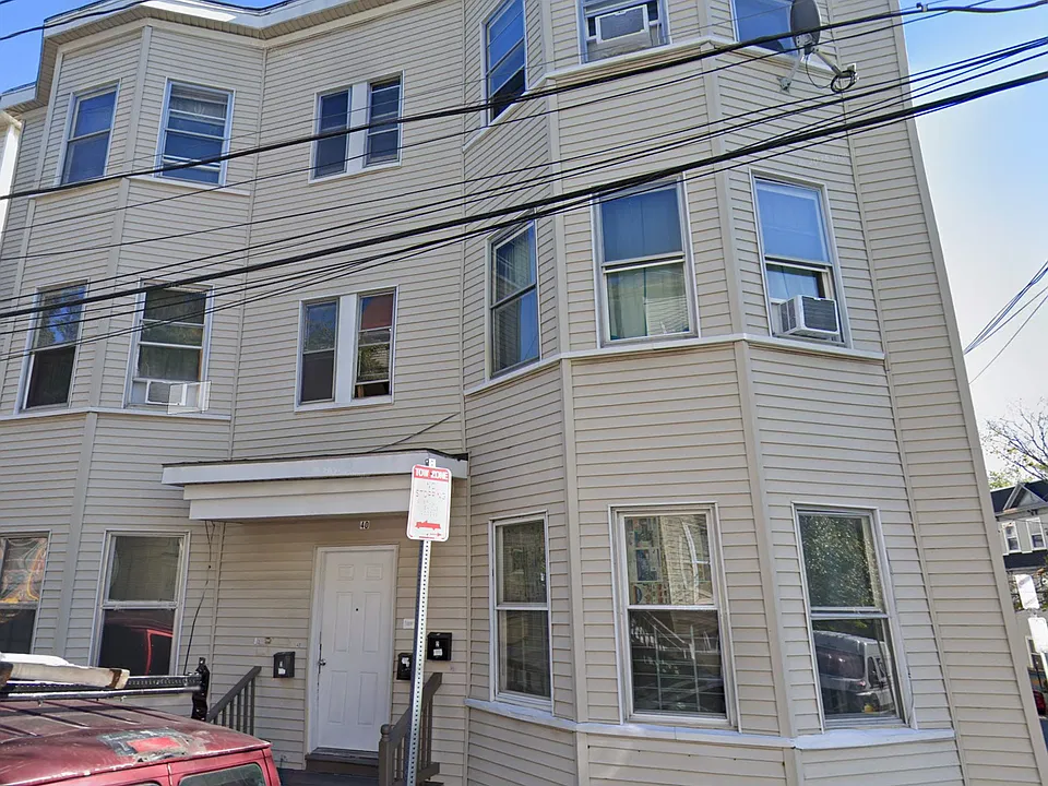 40 Mozart St