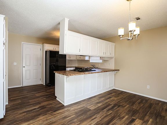2nd image of 3104 Levi Ln