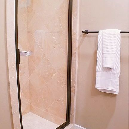 Fisrt floor walk-shower
