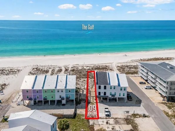 117 S 38th St #D, Mexico Beach, FL 32456