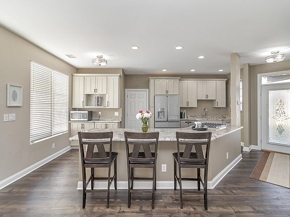 4th image of 10519 Ontario Dr