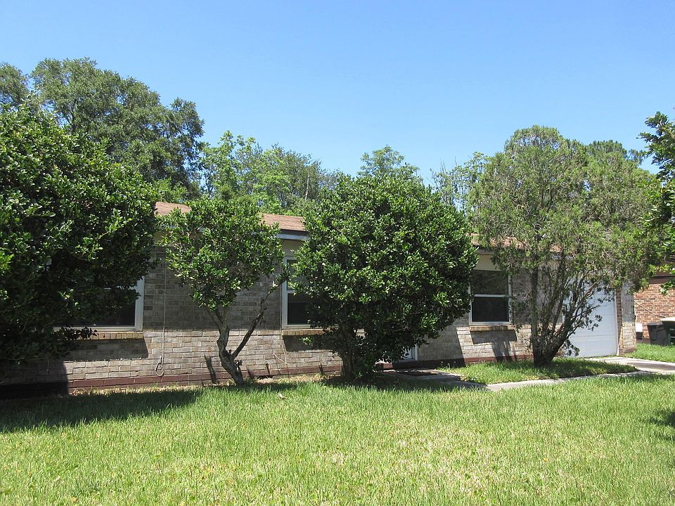 1st image of 10969 Weymouth Cir N