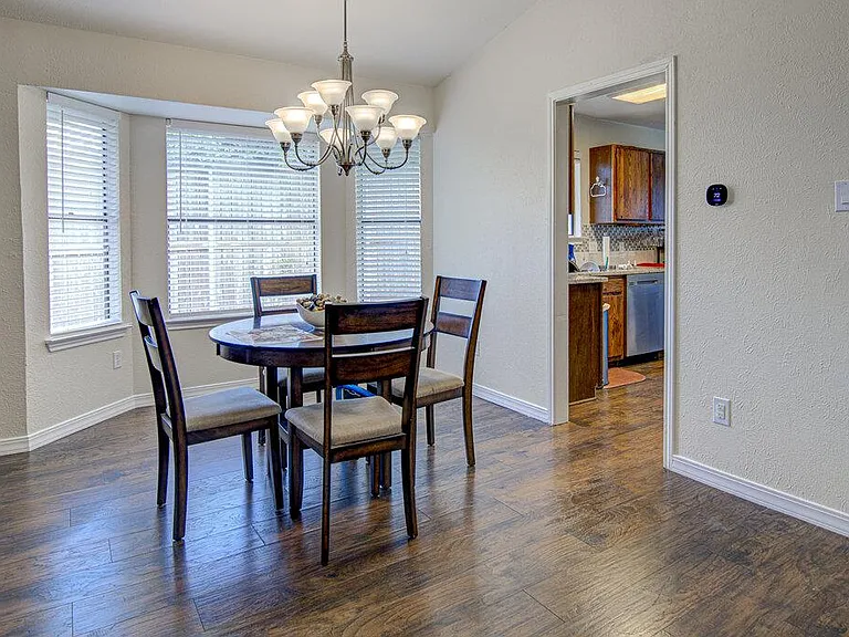 2801 Norfolk Dr — Photo 6
