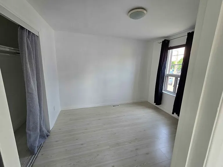 610 Concession St #1 — Photo 13