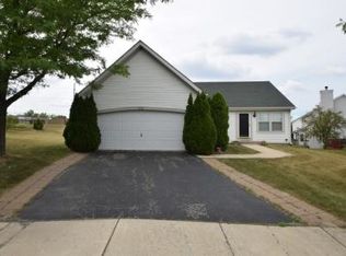 1632 E 86th Ct, Merrillville, IN 46410