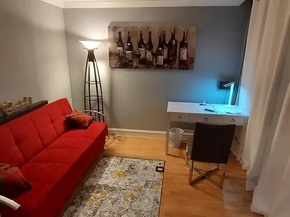 851 Three Islands Blvd APT 303, Hallandale, FL 33009