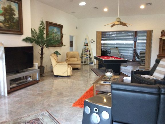3rd image of 12269 Isabella Dr