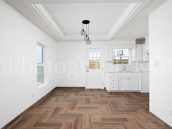 4th image of 1009 Zelda Ave