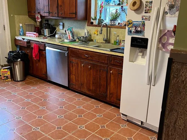 427 Fulton St, Middlesex, NJ 08846