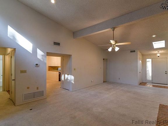 5th image of 416 Park St