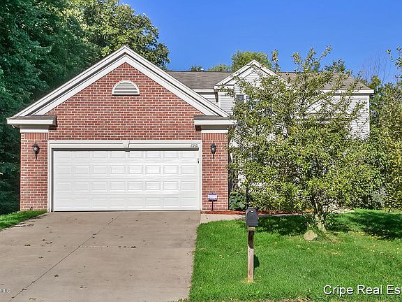 2nd image of 7261 Mountain Knoll Ave SE