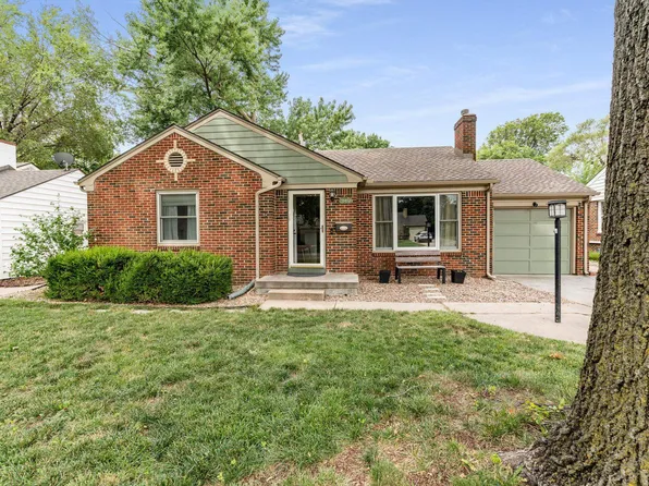 349 N Edgemoor Dr, Wichita, KS 67208