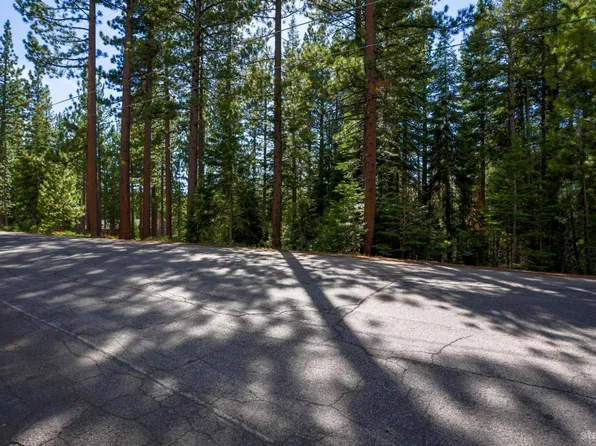 1952 Osage Cir, South Lake Tahoe, CA 96150