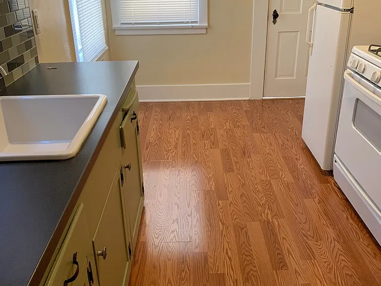 Cortez Hills: Large studio ready for immediate move in! — Photo 15
