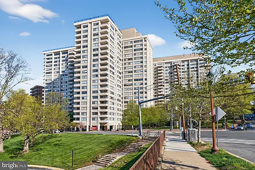 5500 Friendship Blvd Photo 1