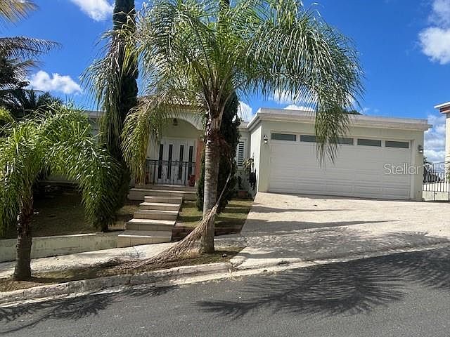 1st image of 734 Bo Arenas