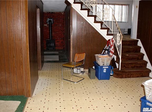 2nd image of 542 Jayne Blvd