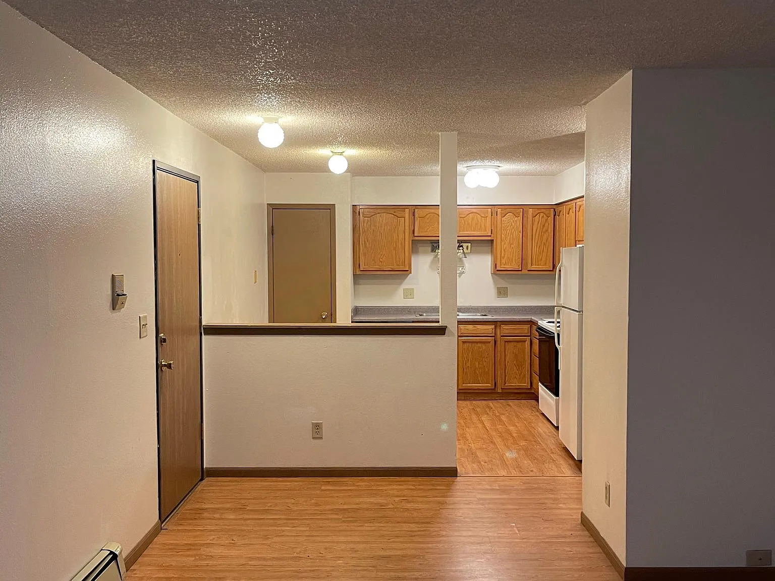 35 W Burlington St — Photo 2