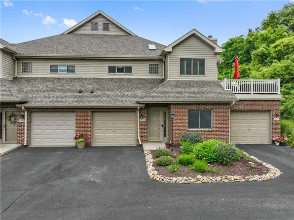 9208 Sundance Dr, Bridgeville, PA 15017
